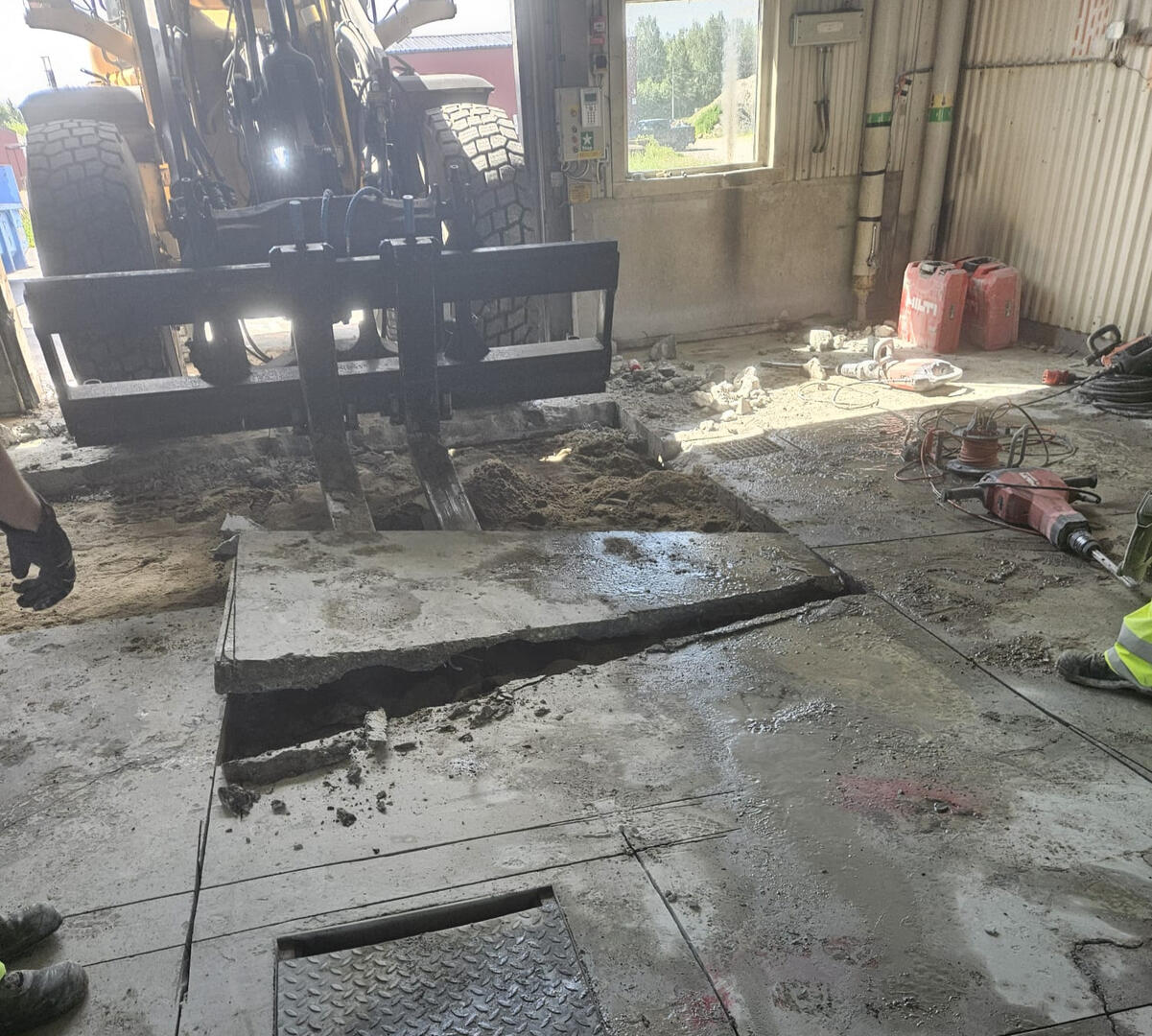 Piteå Pireva - Rivning av gamal platta och gjutning av ny